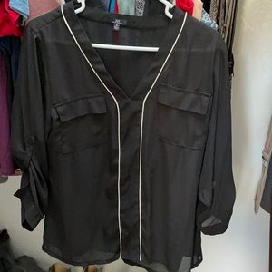 My Michelle - size medium - 3/4 sleeve black top